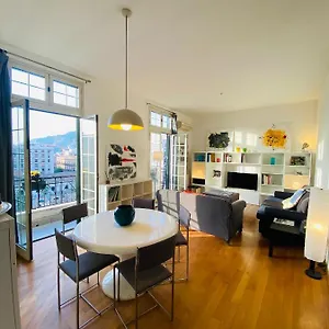 https://politeama-suite-in-the-heart-of-the-city.sicilyhotelsitaly.net
